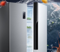容声冰箱容易结冰跟平时门关不严有关【冰箱内温度太低会让冰箱结冰】